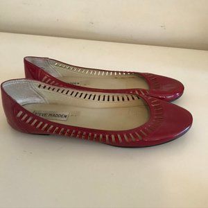 Steve Madden red patent ballet flat